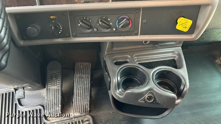 image for item EA4445 2021 Kenworth T270 box truck