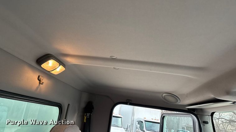 image for item EA4445 2021 Kenworth T270 box truck