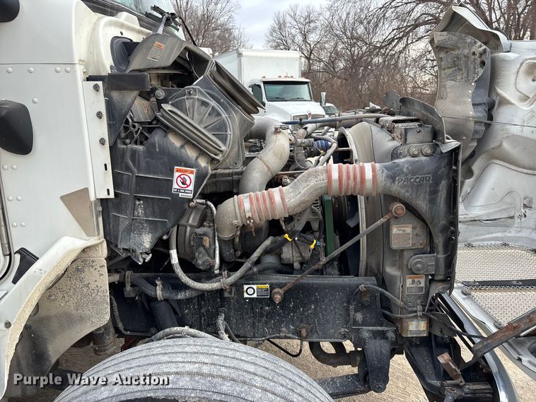 image for item EA4445 2021 Kenworth T270 box truck