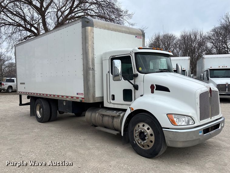 image for item EA4447 2021 Kenworth T270 box truck