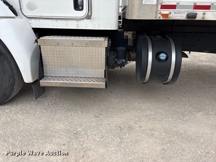 image for item EA4447 2021 Kenworth T270 box truck