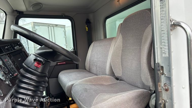 image for item EA4447 2021 Kenworth T270 box truck