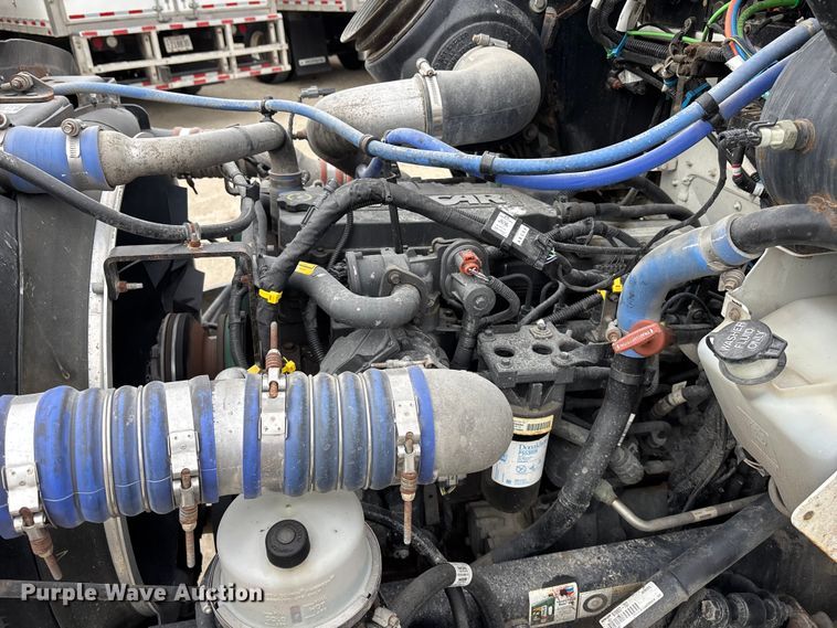 image for item EA4447 2021 Kenworth T270 box truck