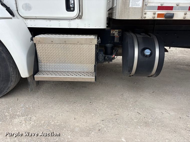 image for item EA4448 2021 Kenworth T270 box truck