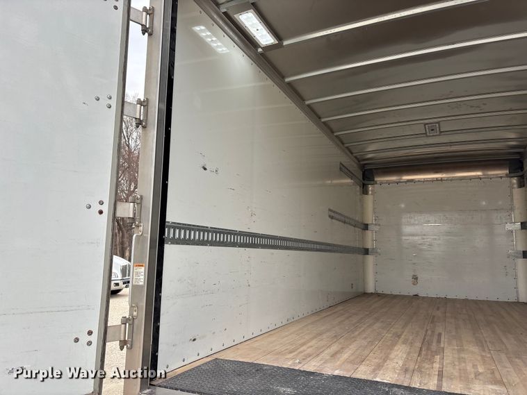 image for item EA4448 2021 Kenworth T270 box truck