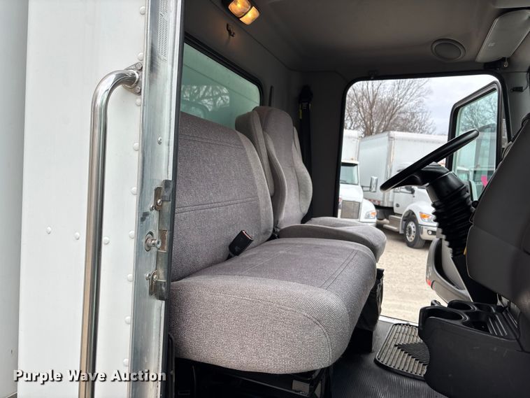 image for item EA4448 2021 Kenworth T270 box truck