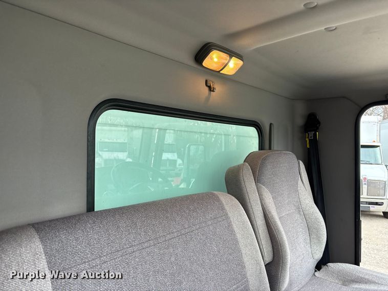 image for item EA4448 2021 Kenworth T270 box truck