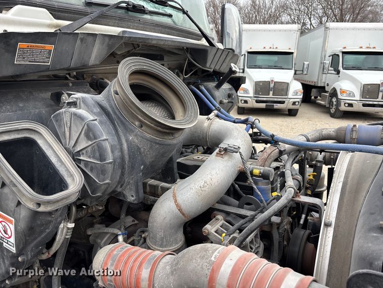 image for item EA4448 2021 Kenworth T270 box truck