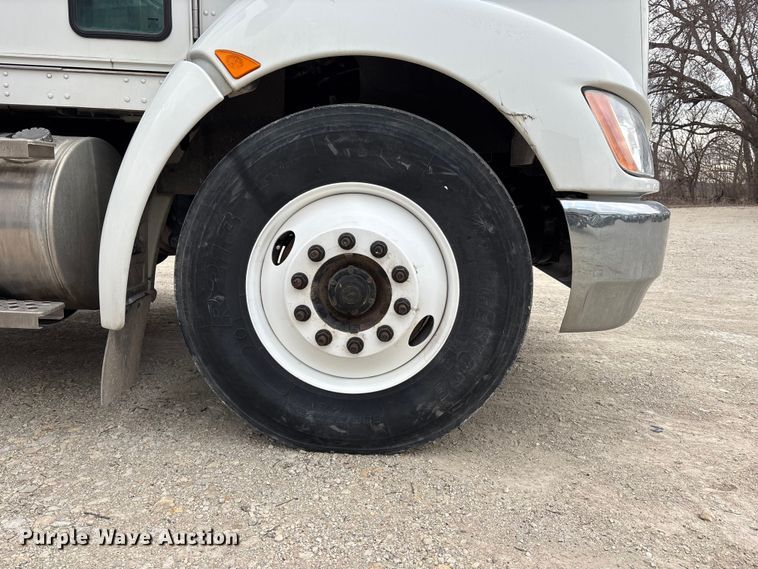 image for item EA4448 2021 Kenworth T270 box truck