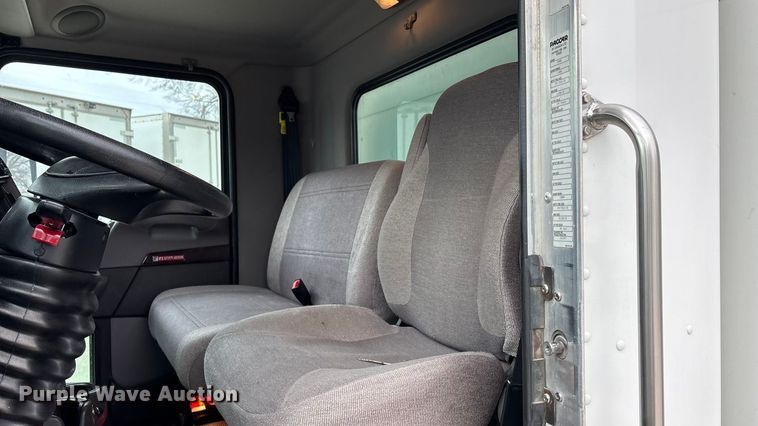 image for item EA4449 2021 Kenworth T270 box truck