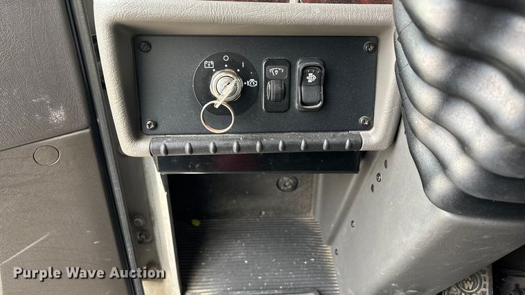 image for item EA4449 2021 Kenworth T270 box truck