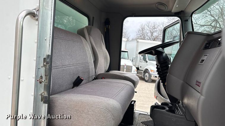 image for item EA4449 2021 Kenworth T270 box truck