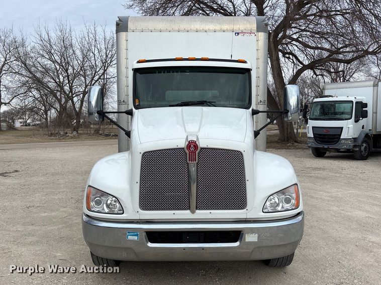 image for item EA4450 2021 Kenworth T270 box truck