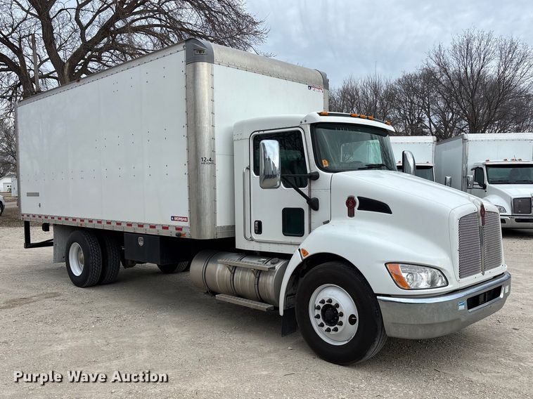 image for item EA4450 2021 Kenworth T270 box truck