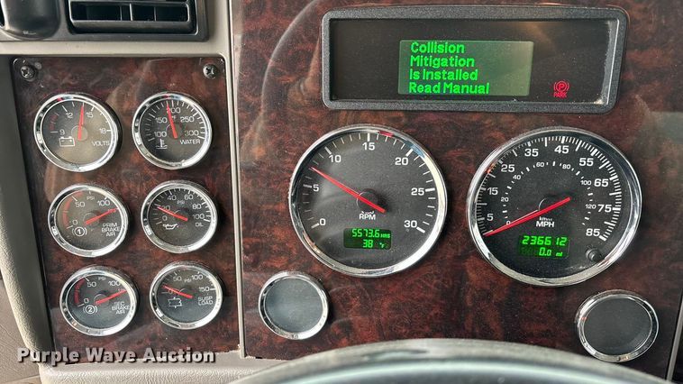 image for item EA4450 2021 Kenworth T270 box truck