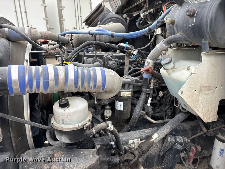 image for item EA4450 2021 Kenworth T270 box truck