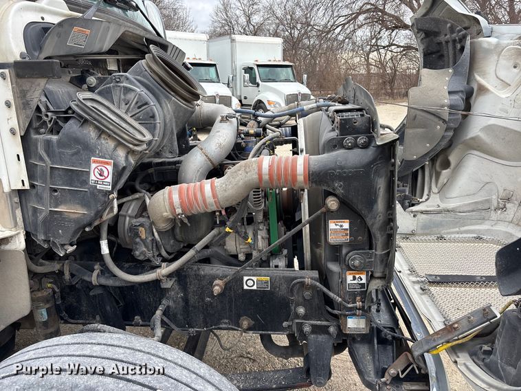 image for item EA4450 2021 Kenworth T270 box truck