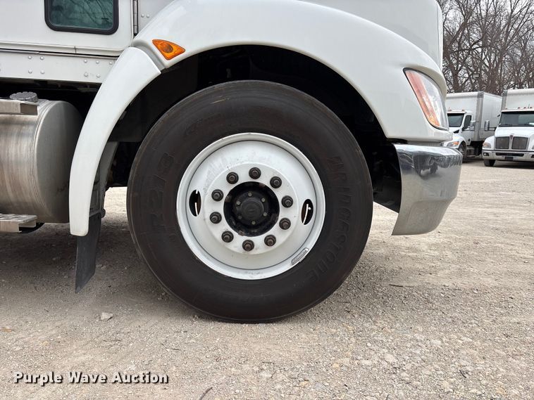 image for item EA4450 2021 Kenworth T270 box truck