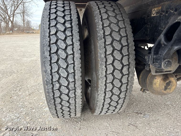 image for item EA4450 2021 Kenworth T270 box truck