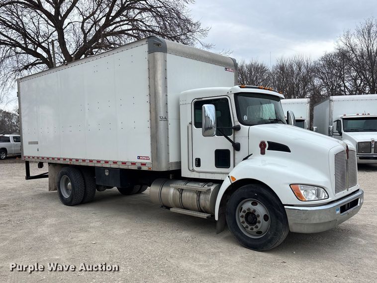 image for item EA4451 2021 Kenworth T270 box truck