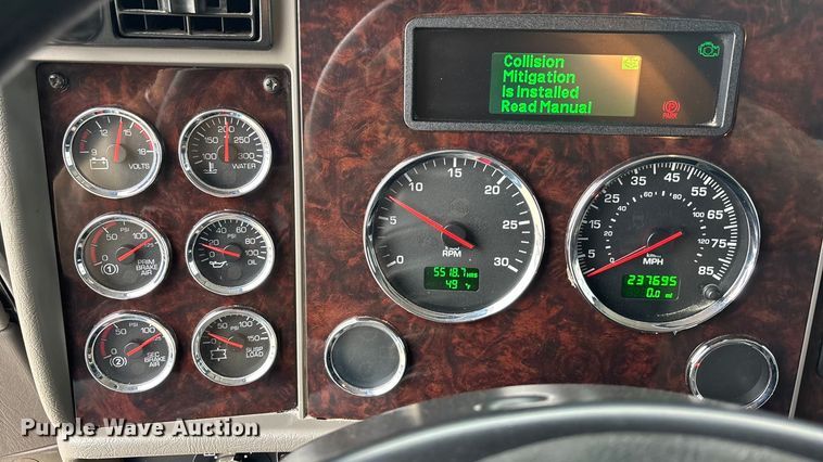 image for item EA4451 2021 Kenworth T270 box truck