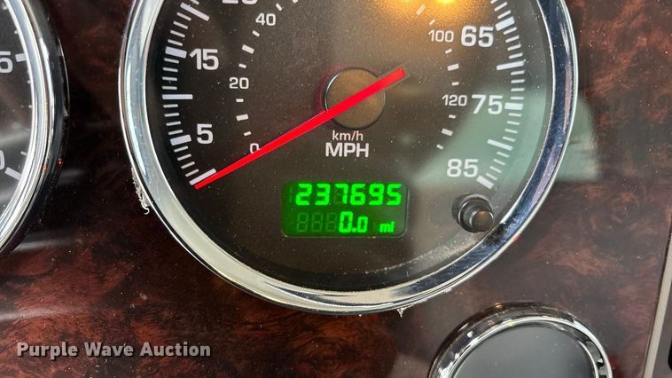 image for item EA4451 2021 Kenworth T270 box truck