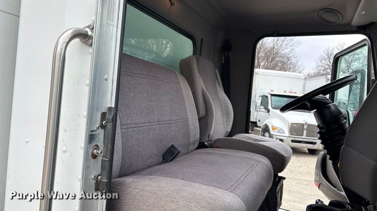 image for item EA4451 2021 Kenworth T270 box truck