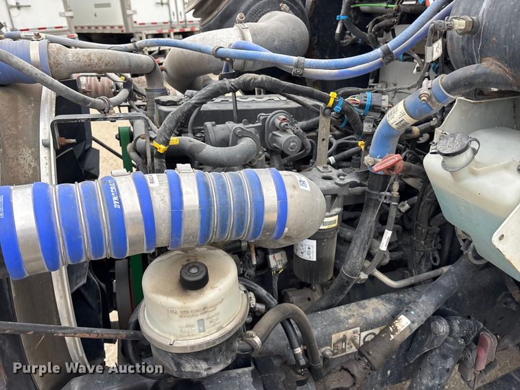 image for item EA4451 2021 Kenworth T270 box truck