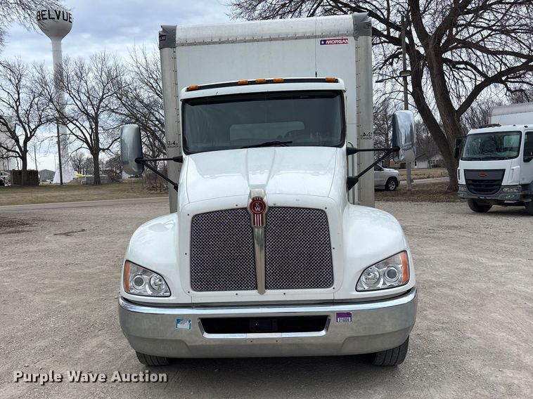 image for item EA4452 2021 Kenworth T270 box truck
