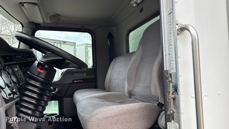 image for item EA4452 2021 Kenworth T270 box truck