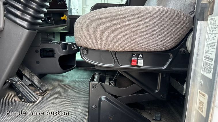 image for item EA4452 2021 Kenworth T270 box truck