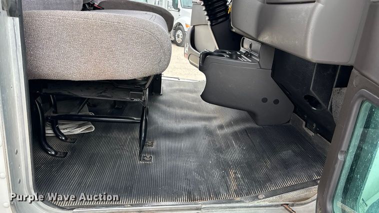 image for item EA4452 2021 Kenworth T270 box truck