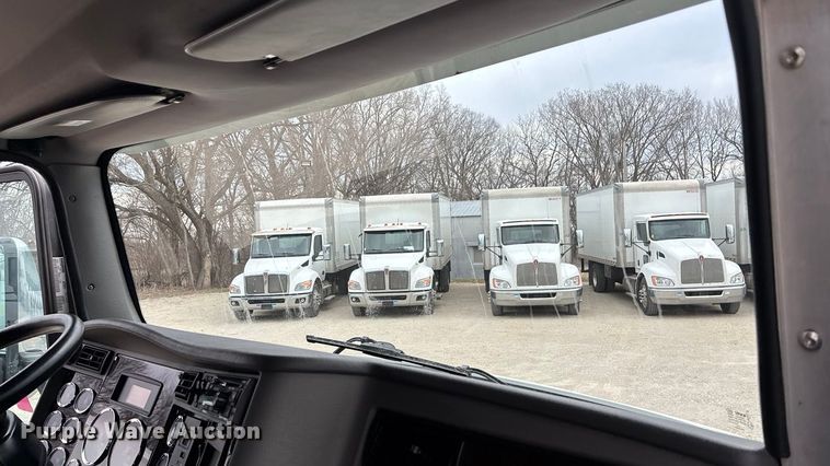 image for item EA4452 2021 Kenworth T270 box truck