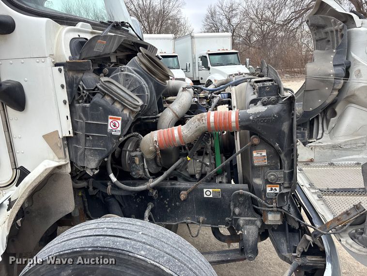 image for item EA4452 2021 Kenworth T270 box truck