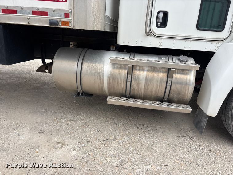 image for item EA4453 2021 Kenworth T270 box truck