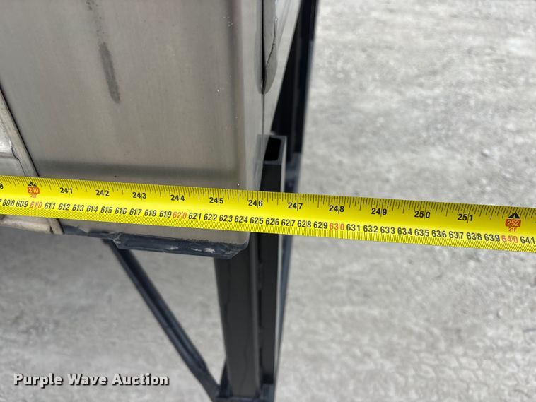 image for item EA4453 2021 Kenworth T270 box truck