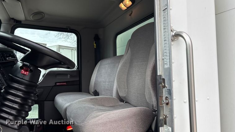 image for item EA4453 2021 Kenworth T270 box truck