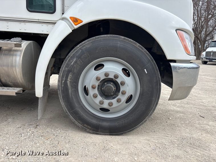 image for item EA4453 2021 Kenworth T270 box truck