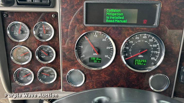 image for item EA4454 2021 Kenworth T270 box truck