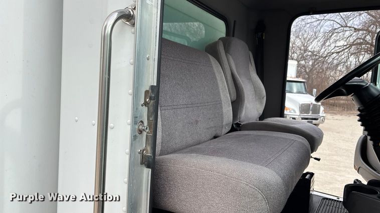 image for item EA4454 2021 Kenworth T270 box truck