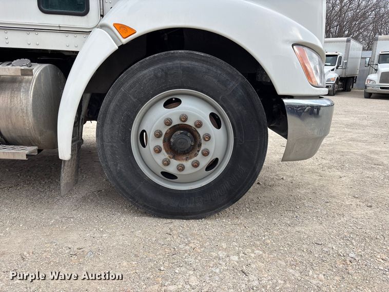 image for item EA4454 2021 Kenworth T270 box truck