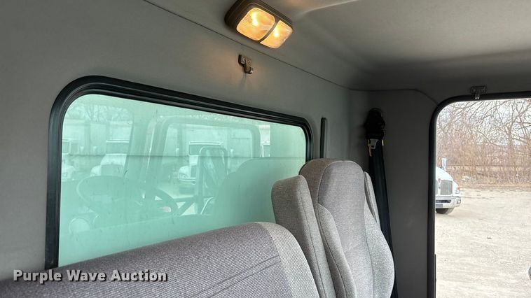 image for item EA4455 2021 Kenworth T270 box truck