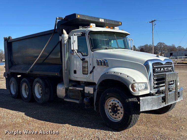 image for item EA4469 2015 Mack GU713 dump truck