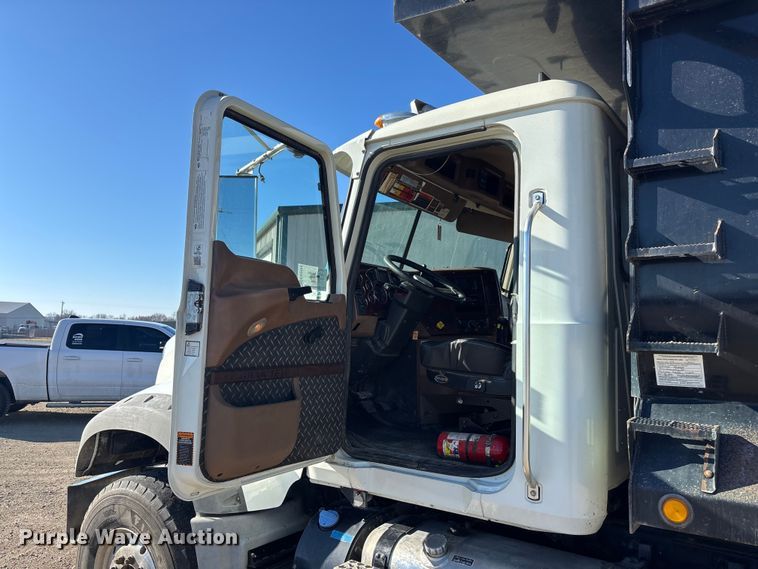 image for item EA4469 2015 Mack GU713 dump truck