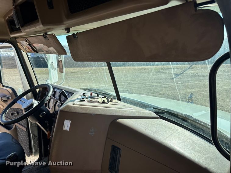 image for item EA4469 2015 Mack GU713 dump truck