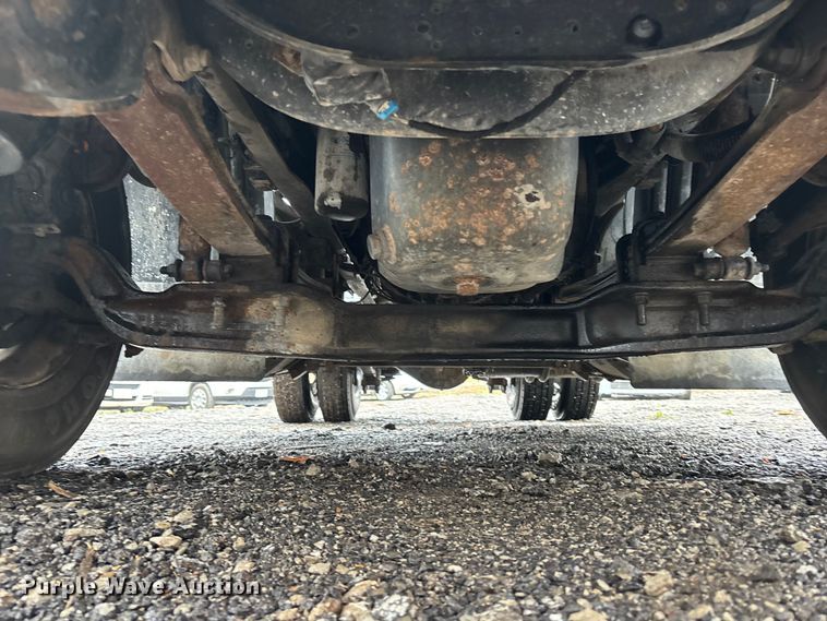 image for item EA4471 2007 International 8600 semi truck