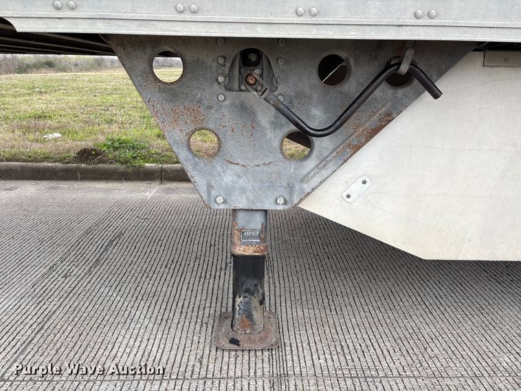 image for item EA7222 2015 Utility refrigerated van trailer