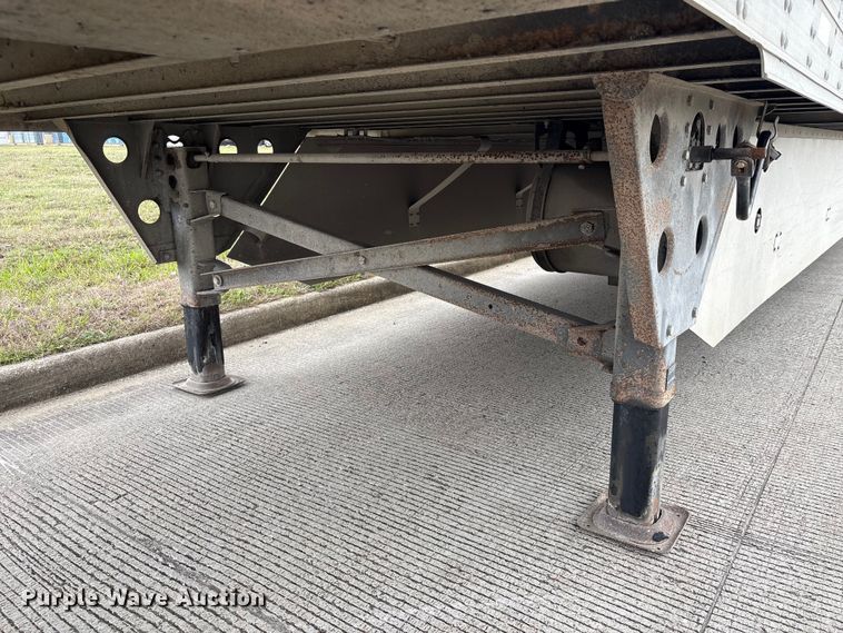 image for item EA7222 2015 Utility refrigerated van trailer