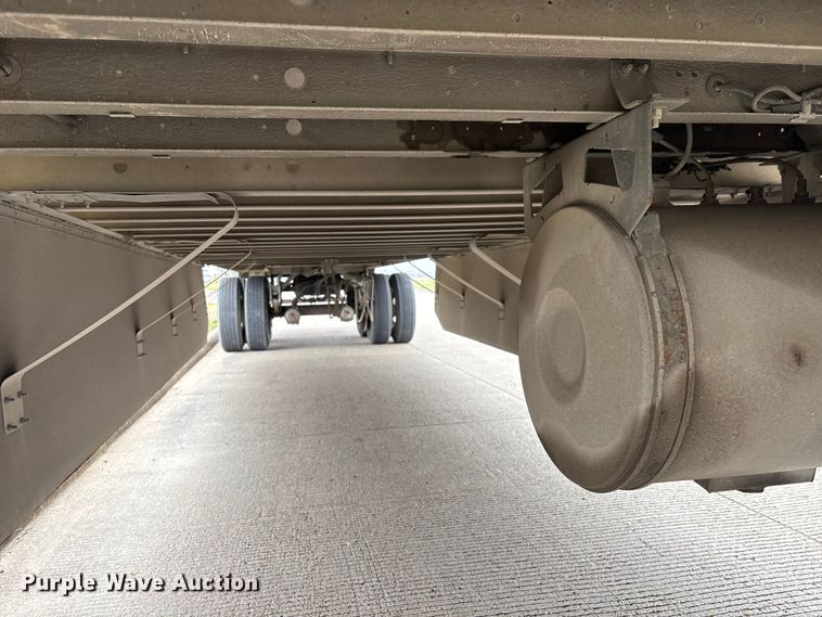 image for item EA7222 2015 Utility refrigerated van trailer