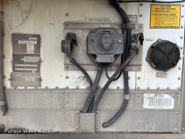 image for item EA7222 2015 Utility refrigerated van trailer